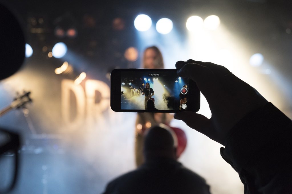 concert, rock band, singing, cellphone, crowd, lights, stage, dark, show, event, music, picture, photography, hand, band, smartphone, live, concert, concert, rock band, singing, singing, singing, stage, show, show, event, event, event, event, event, music, music, band, band, band, smartphone, live, live